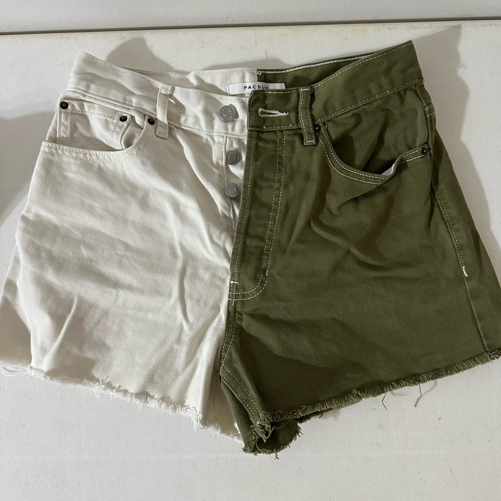PacSun Green and White Jean Shorts Comfortable Casual Style